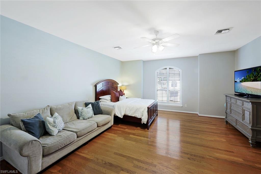 9261 Estero River Cir Property Photo 30