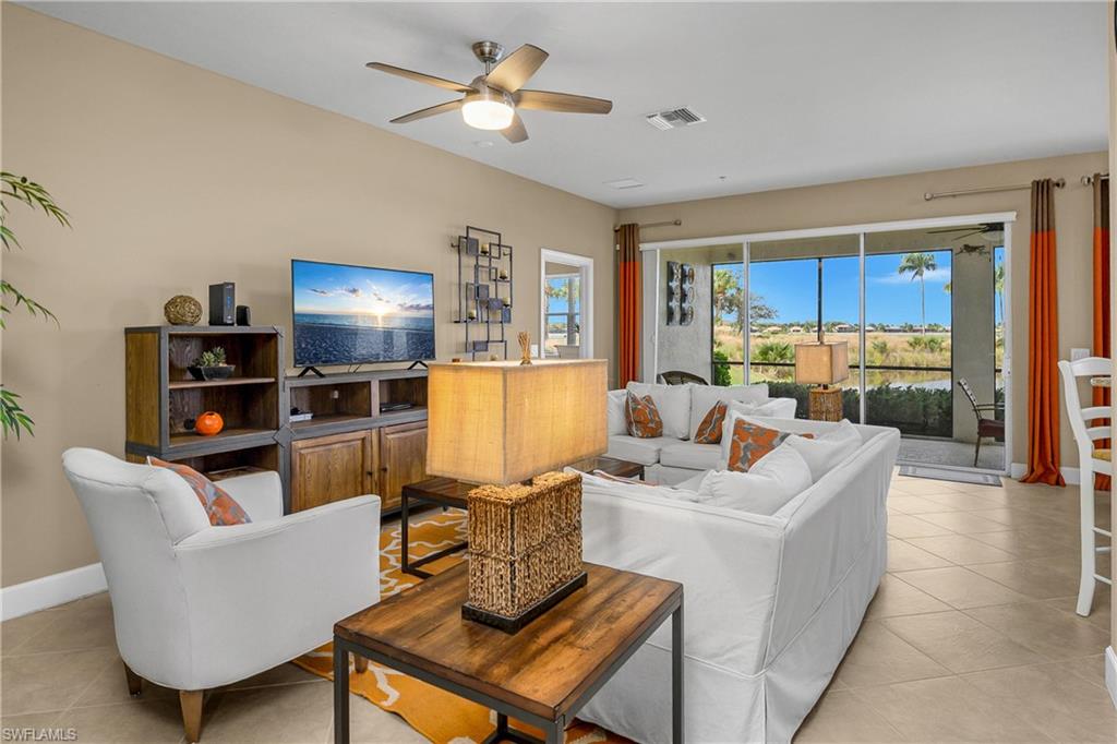 9064 Siesta Bay Dr 5-102 Property Photo 12