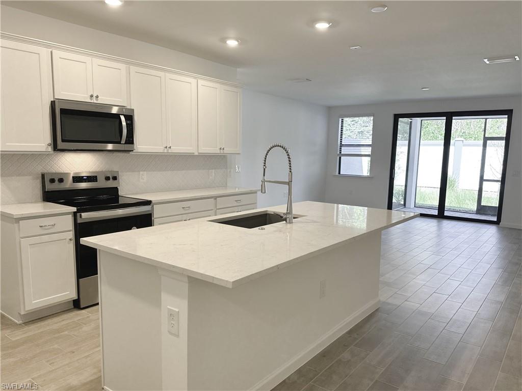 27831 Solis Grande Drive Property Photo 3