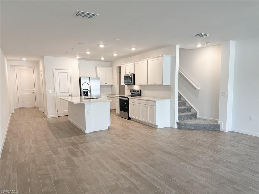 27831 Solis Grande Drive Property Photo 8