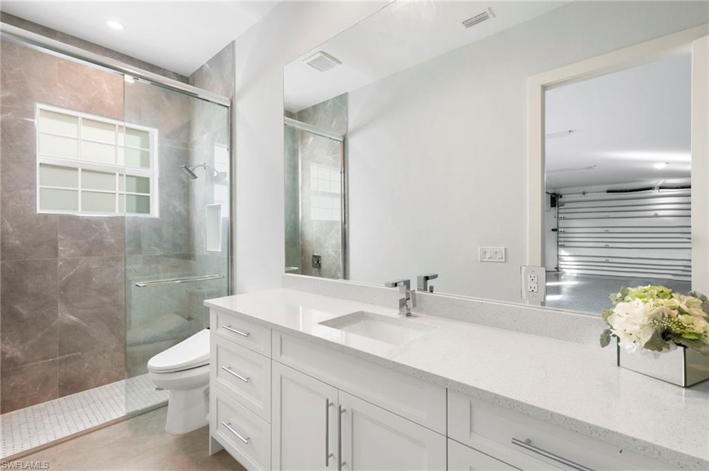 1086 Michigan Ave Property Photo 31