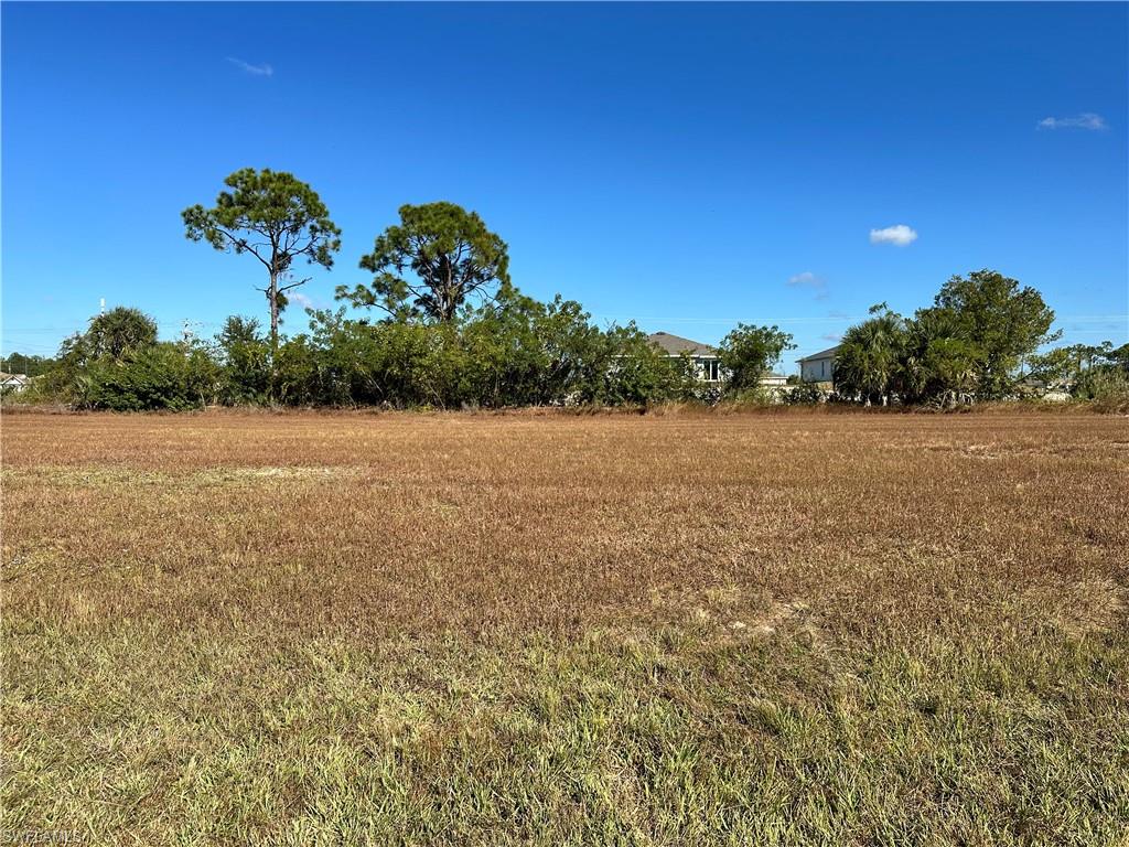 825 32nd Ter Property Photo 1