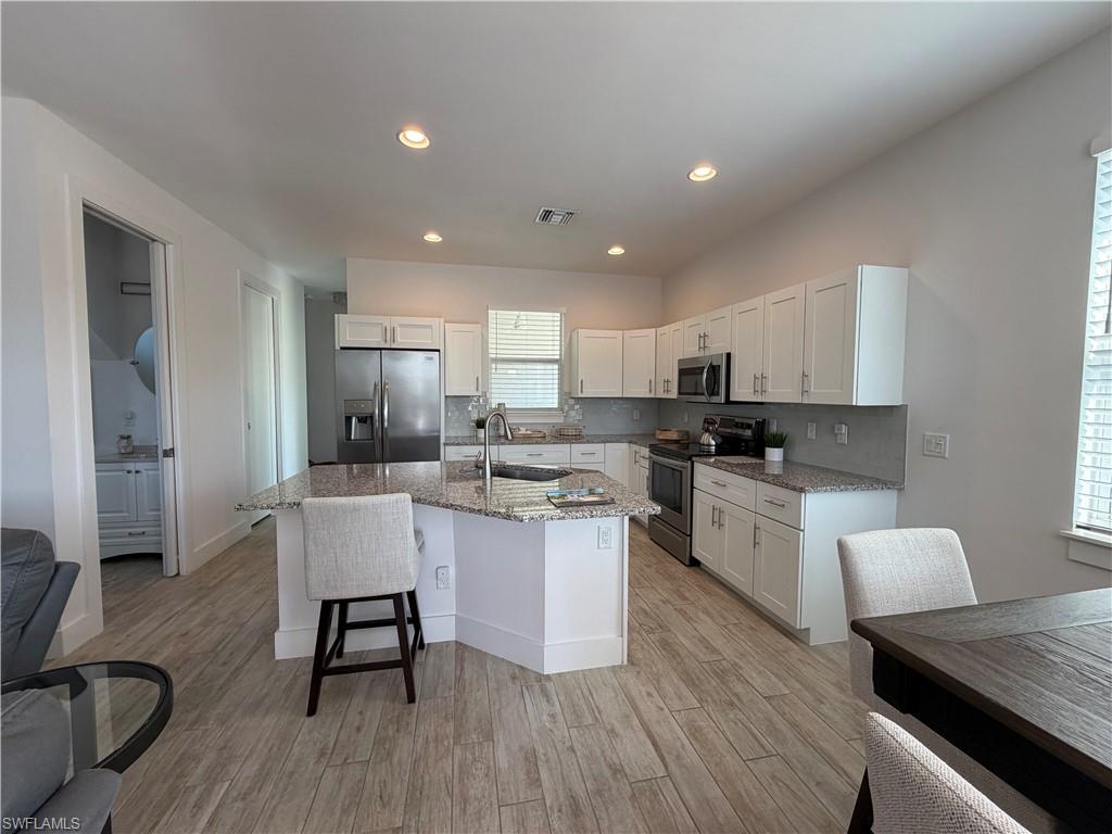 1727 Danford St Property Photo 2