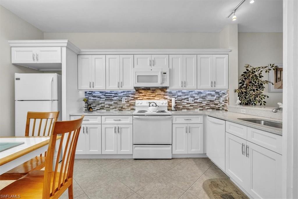 8075 Tiger Cv 1706 Property Photo 10