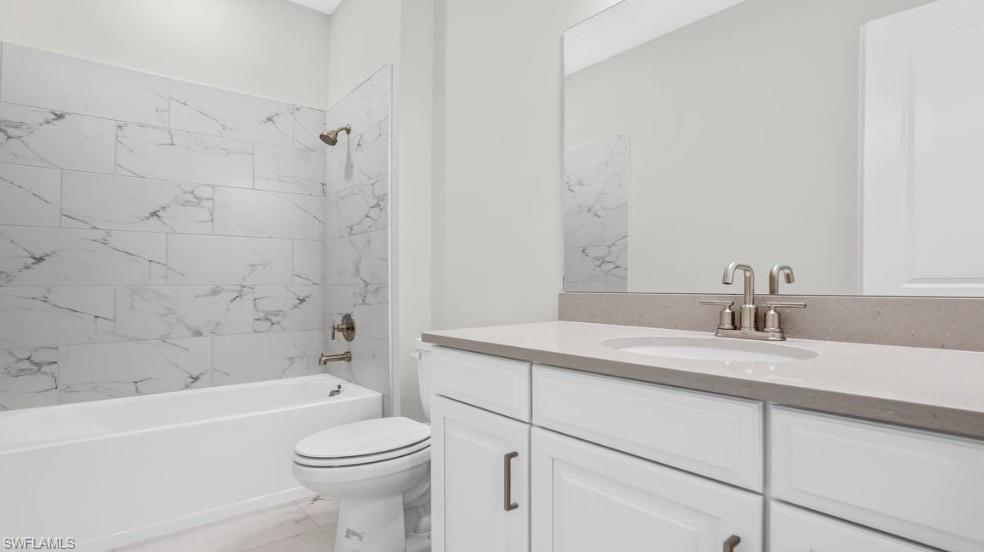 26909 Victoria Pl Property Photo 8