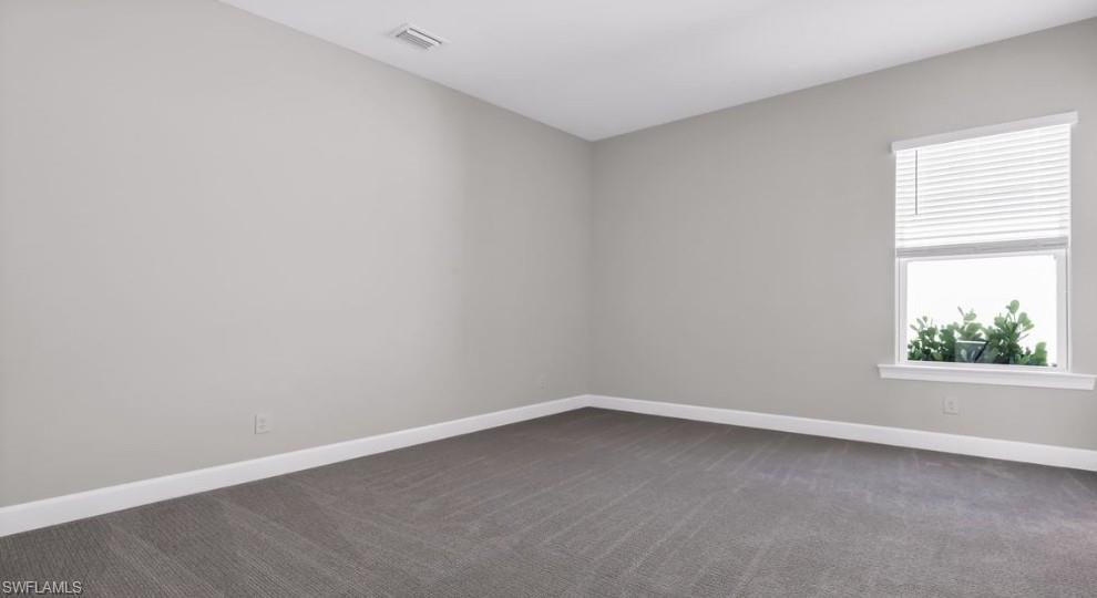 26909 Victoria Pl Property Photo 19