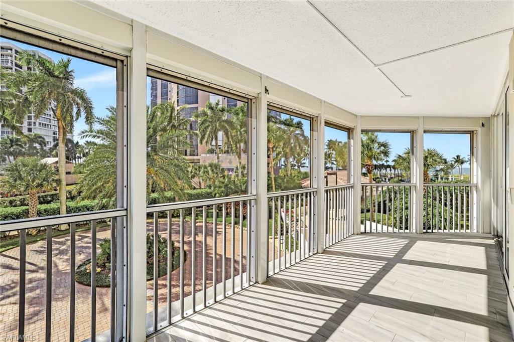 4401 Gulf Shore Blvd N C205 Property Photo 23
