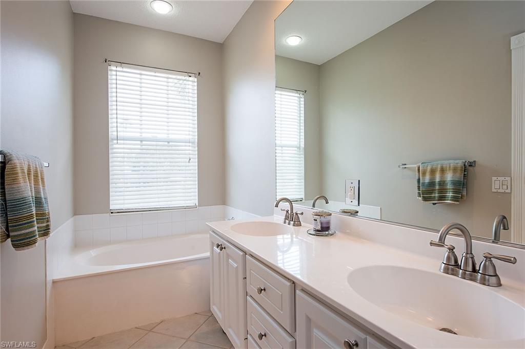 5697 Cove Cir 42 Property Photo 9