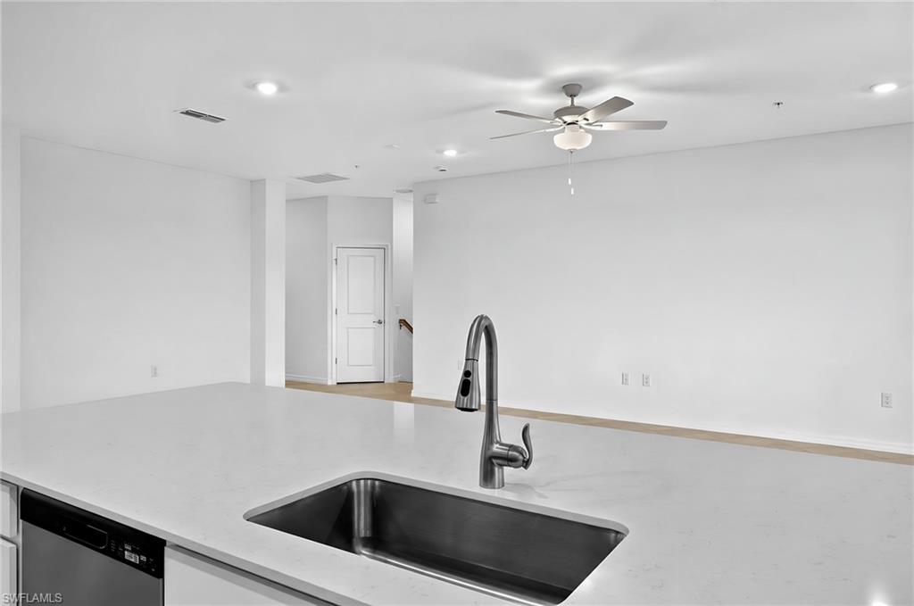 15888 Green Acres Ave 4222 Property Photo 14