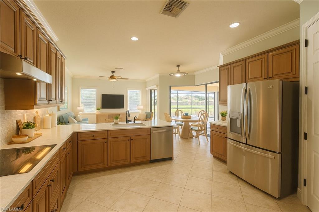 11275 Bluff Oak Ln Property Photo 3