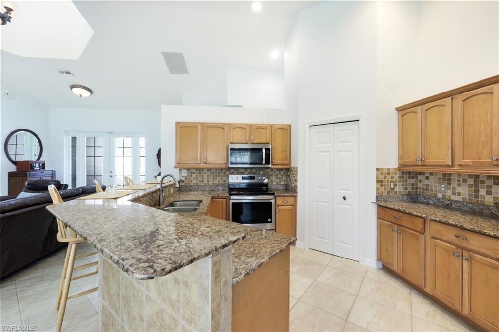 27160 Flamingo Dr Property Photo 17