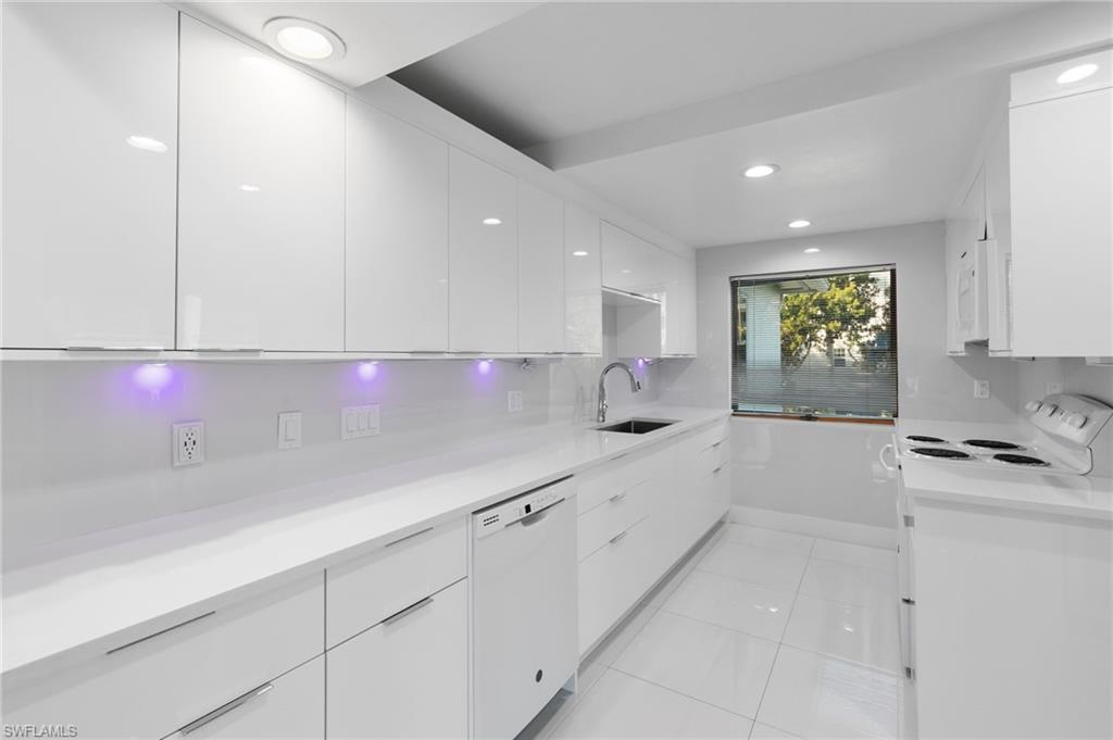 821 Palm St Property Photo 6