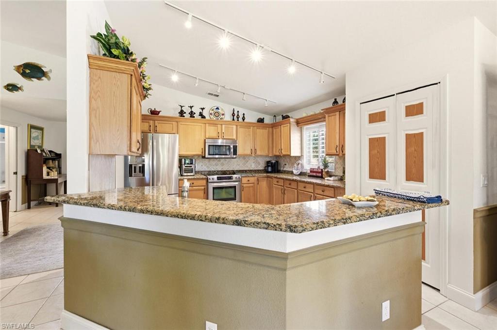 8401 Southbridge Dr 2 Property Photo 14