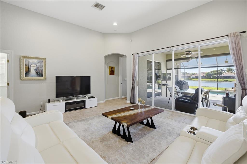 22140 Long Leaf Trail Dr Property Photo 4