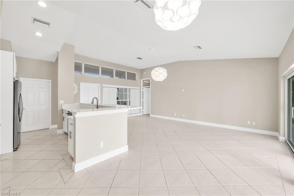 7415 Mill Pond Cir Property Photo 10