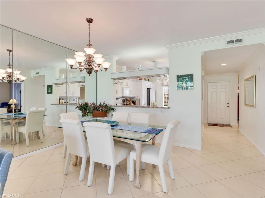 725 Saratoga Cir A101 Property Photo 13