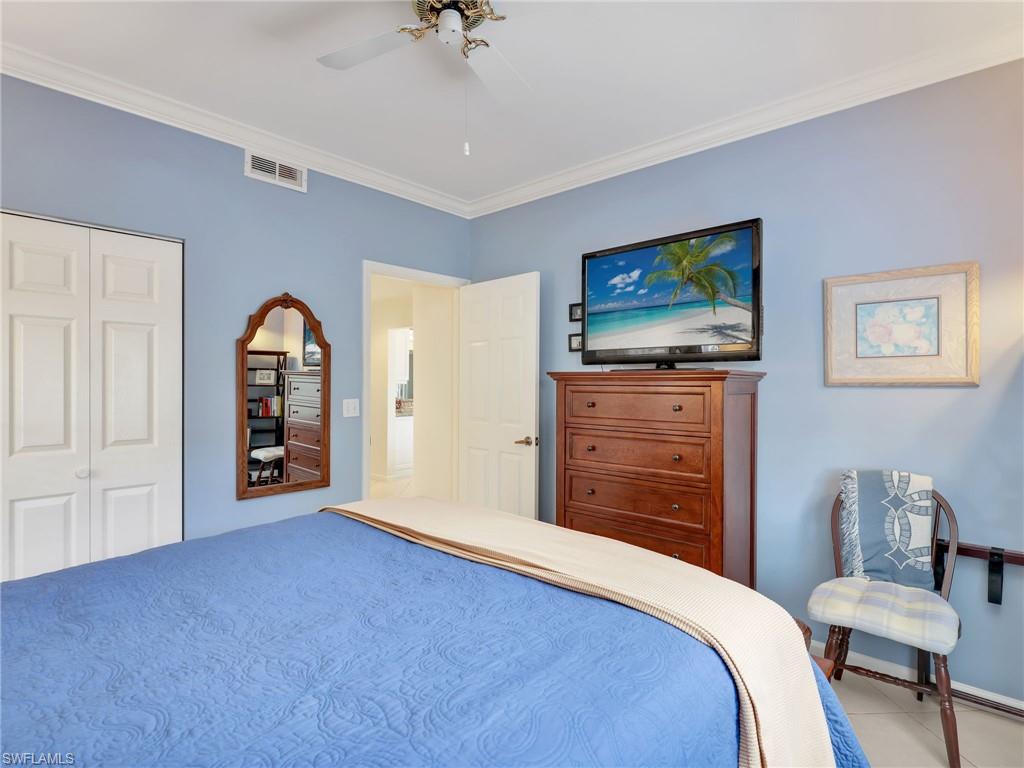 725 Saratoga Cir A101 Property Photo 26