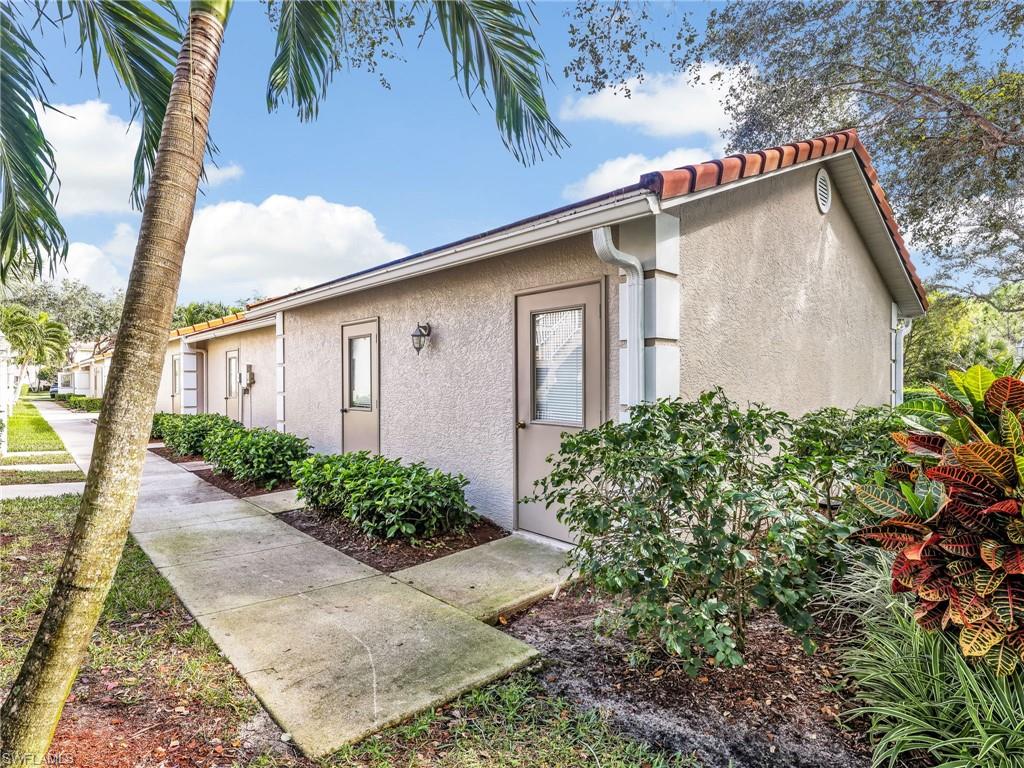 725 Saratoga Cir A101 Property Photo 28