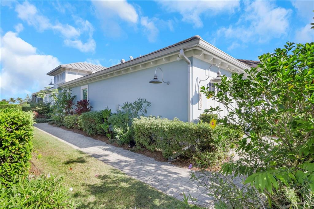 6809 Bequia Way Property Photo 4