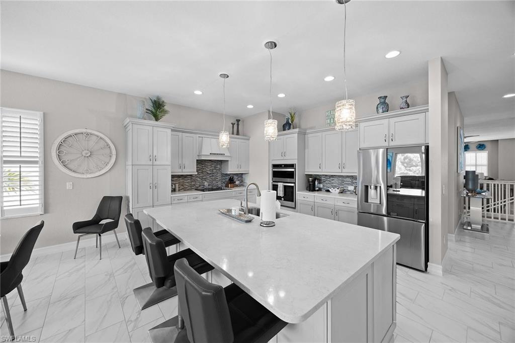7781 Hawthorne Dr 3204 Property Photo 17
