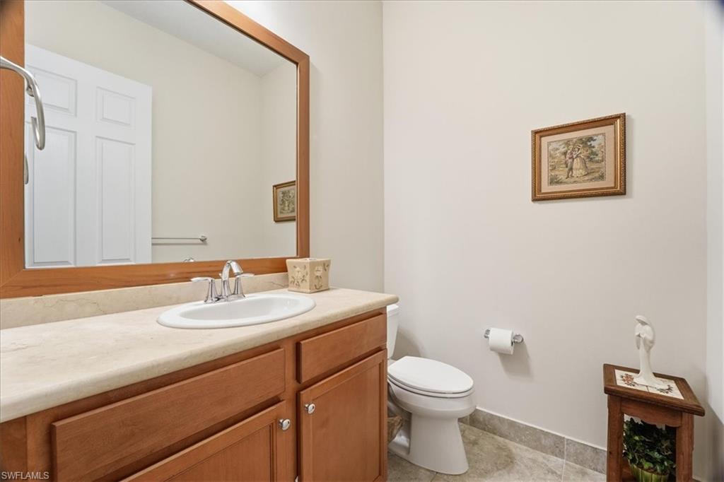 5149 Roma St Property Photo 13