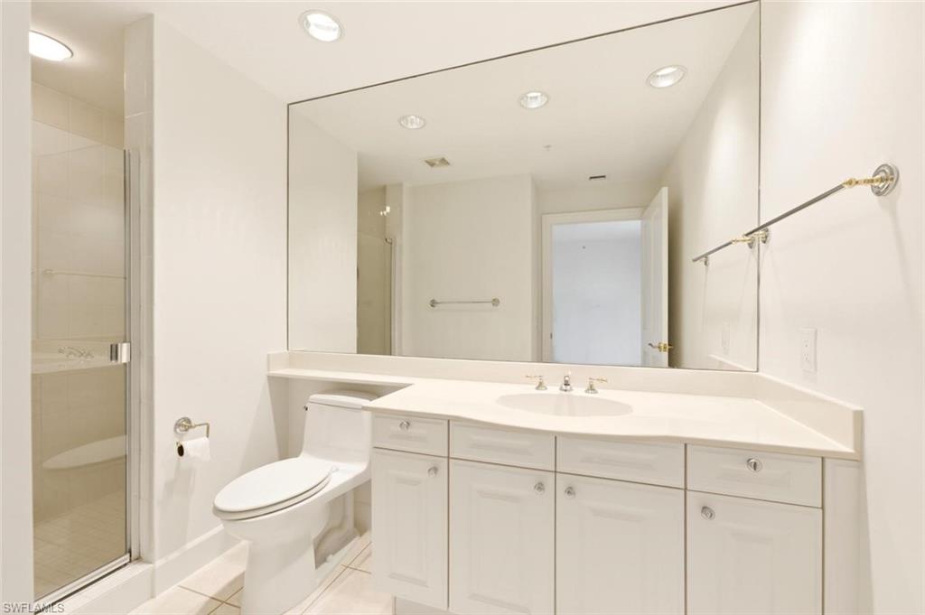 8665 Bay Colony Dr Ph 2003 Property Photo 36