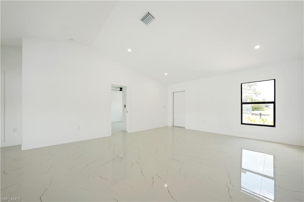1213 22nd Pl Property Photo 8