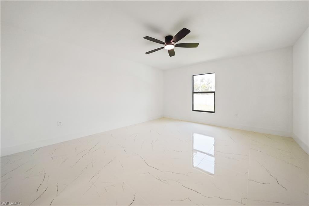 1213 22nd Pl Property Photo 9