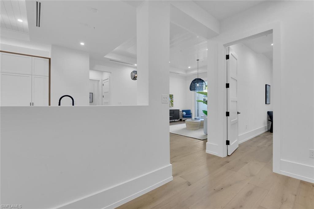 201 8th St S 209 Property Photo 2