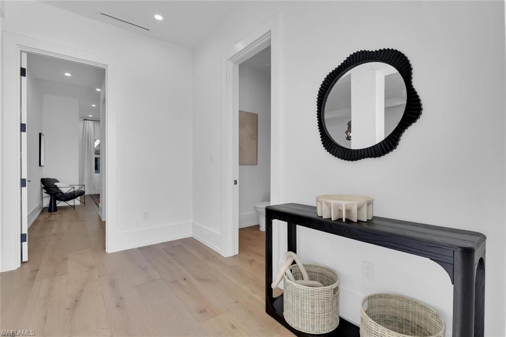 201 8th St S 209 Property Photo 3