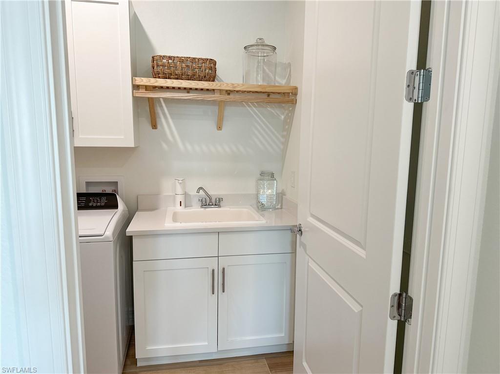 207 Indies Dr E # 201 Property Photo 27
