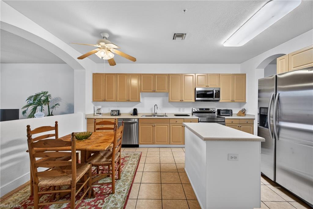 9601 Spanish Moss Way 3624 Property Photo 6