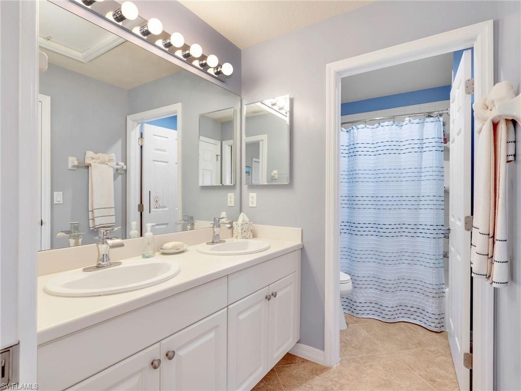9085 Astonia Way Property Photo 16