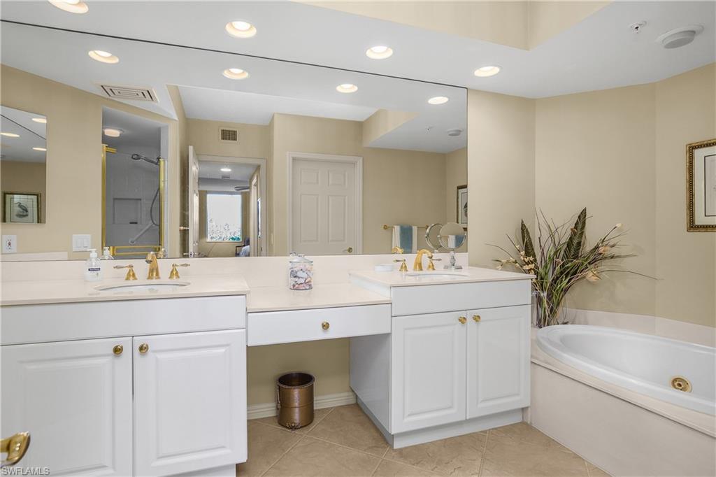 7225 Pelican Bay Blvd 204 Property Photo 15