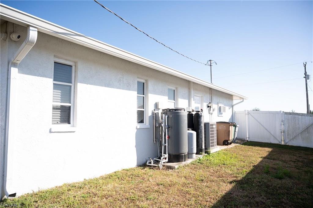 113 11th Ter Property Photo 2
