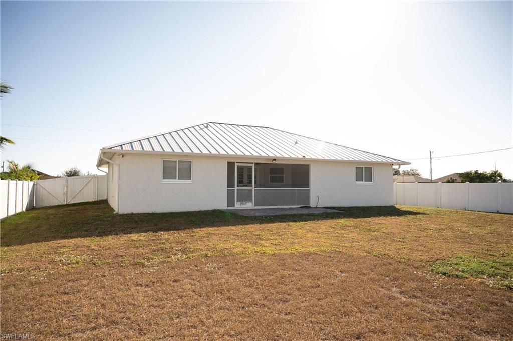 113 11th Ter Property Photo 4