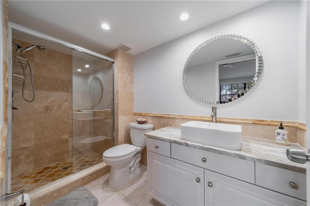 820 Meadowland Dr D Property Photo 8