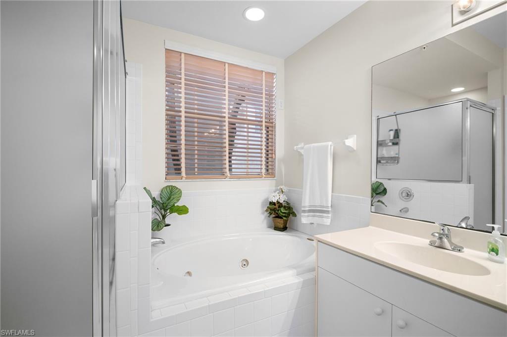 27071 Lake Harbor Ct 103 Property Photo 15