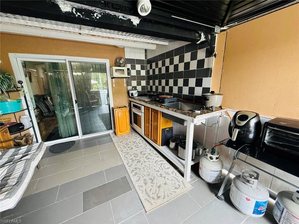 26130 Colony Rd Property Photo 4