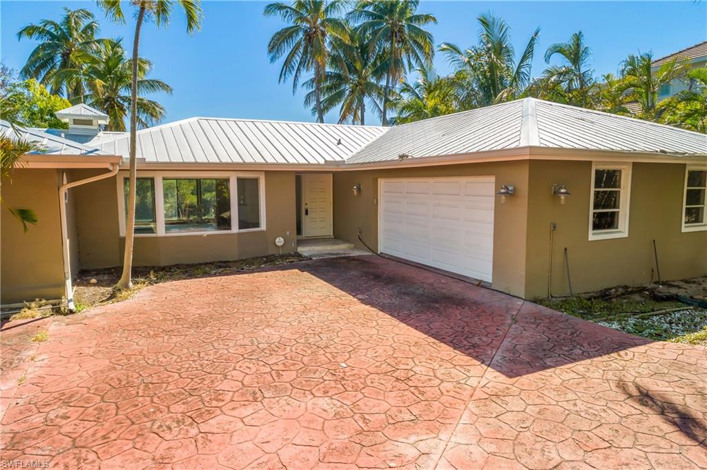 2195 Sheepshead Dr Property Photo 2