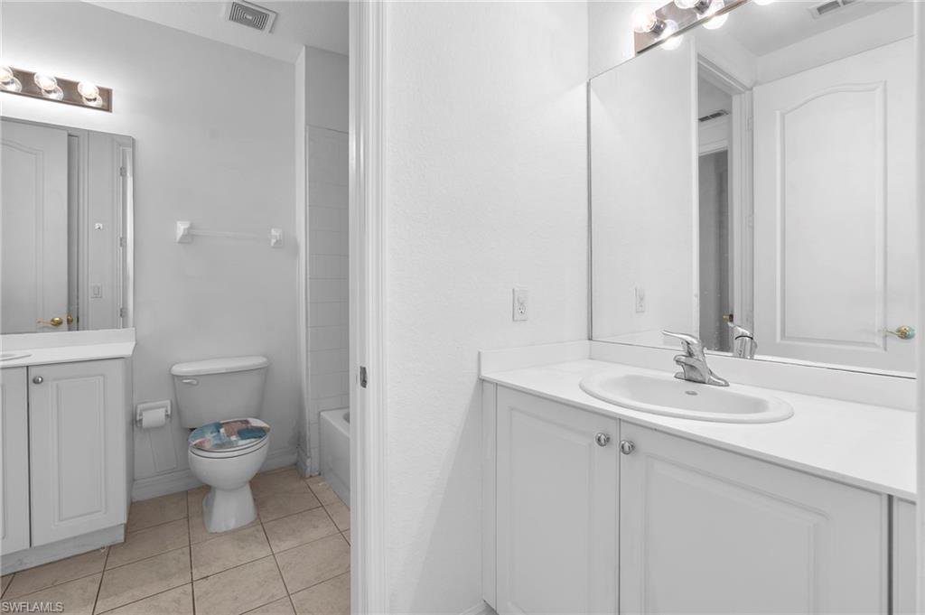 6010 Jonathans Bay Cir 102 Property Photo 19