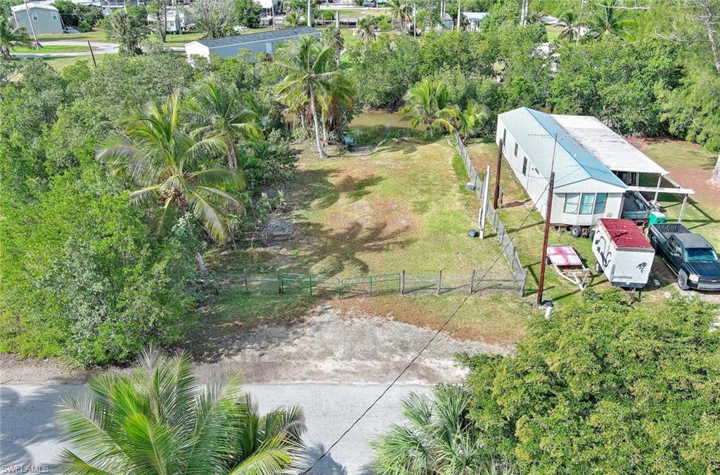 102 Egret Ln Property Photo 2