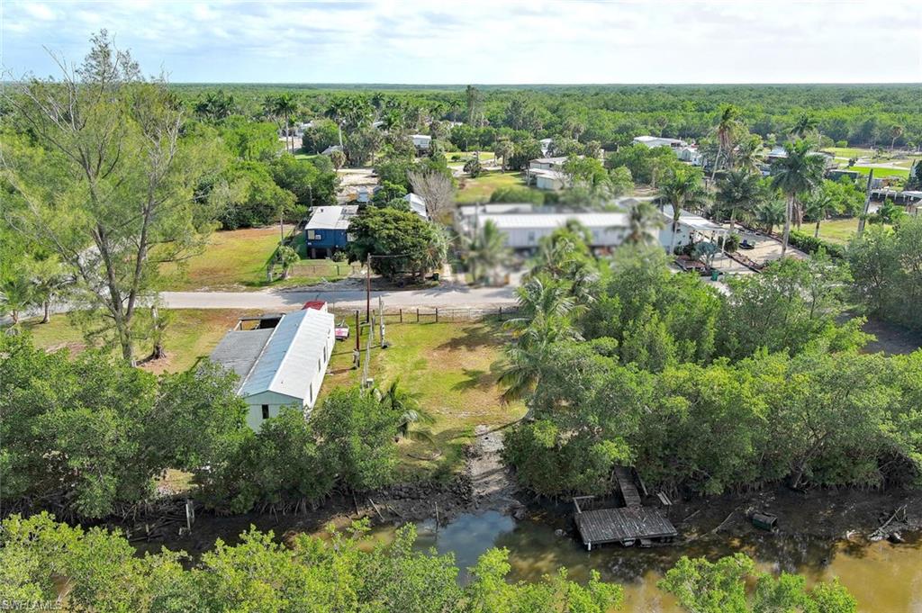 102 Egret Ln Property Photo 5