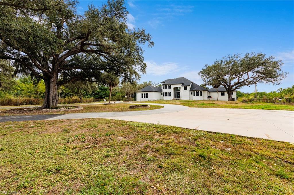 5461 Park Rd Property Photo 10