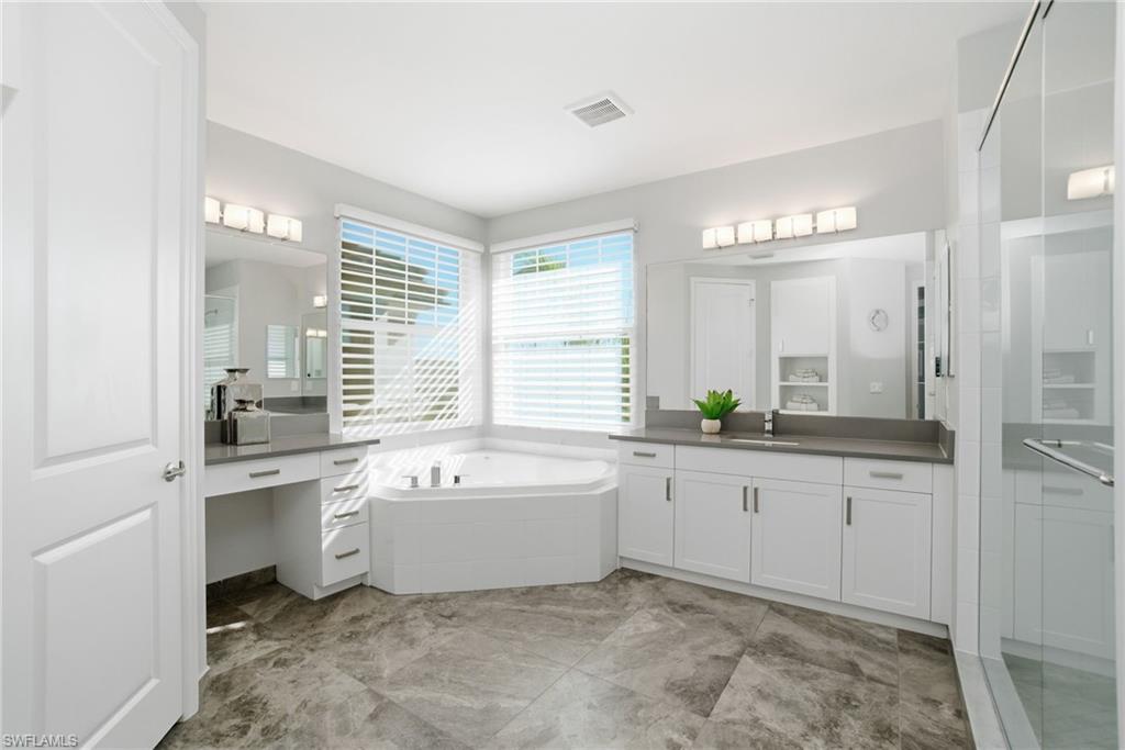 4654 Kensington Cir Property Photo 14