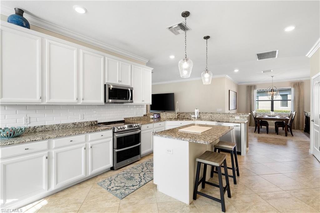 4698 Abaca Cir Property Photo 6