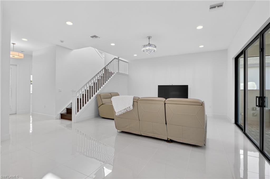 20908 Thistle Leaf Ln Property Photo 5