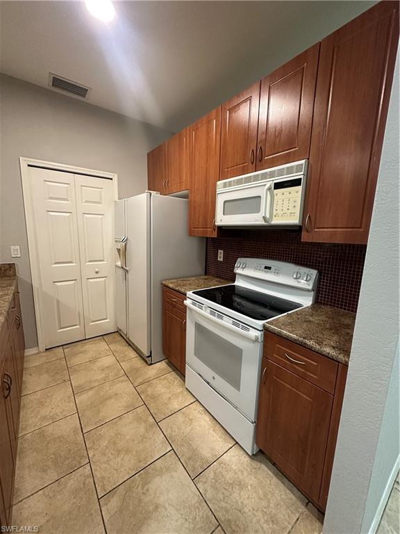 7350 Bristol Cir Property Photo 4