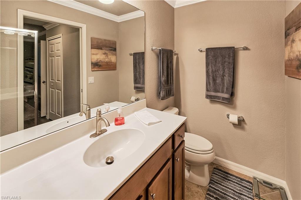 9727 Acqua Ct 423 Property Photo 13