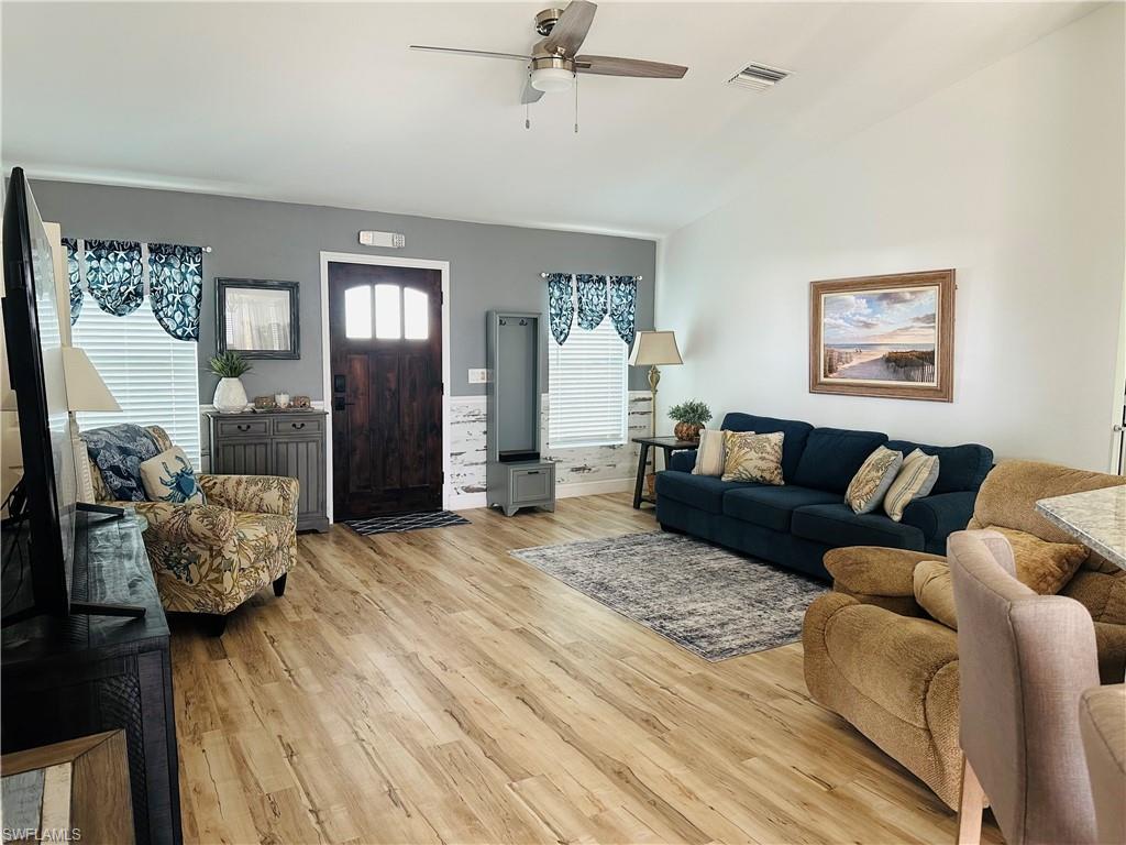7934 Buccaneer Dr Property Photo 6